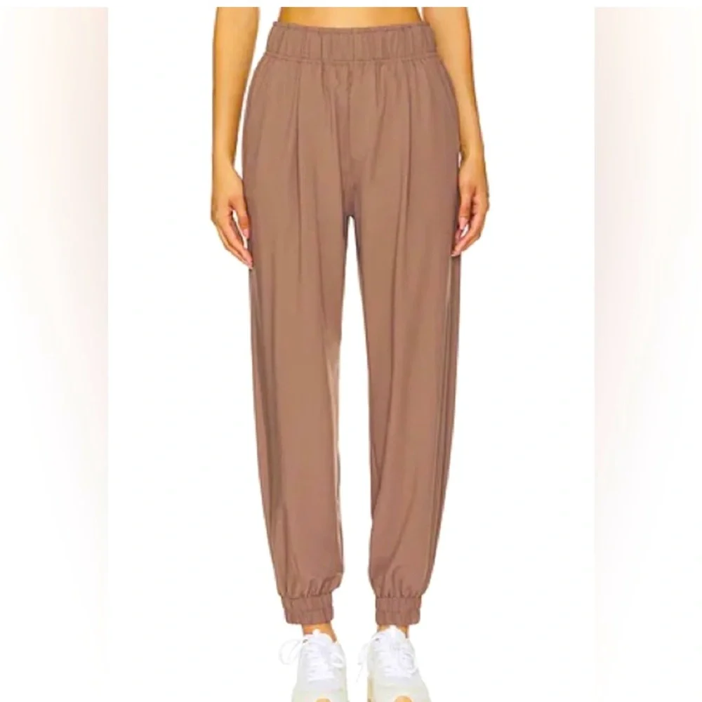Varley Enzo Ripstop Snap Cuff Easy Pant in Deep Taupe - Size Small - Picture 1 of 9